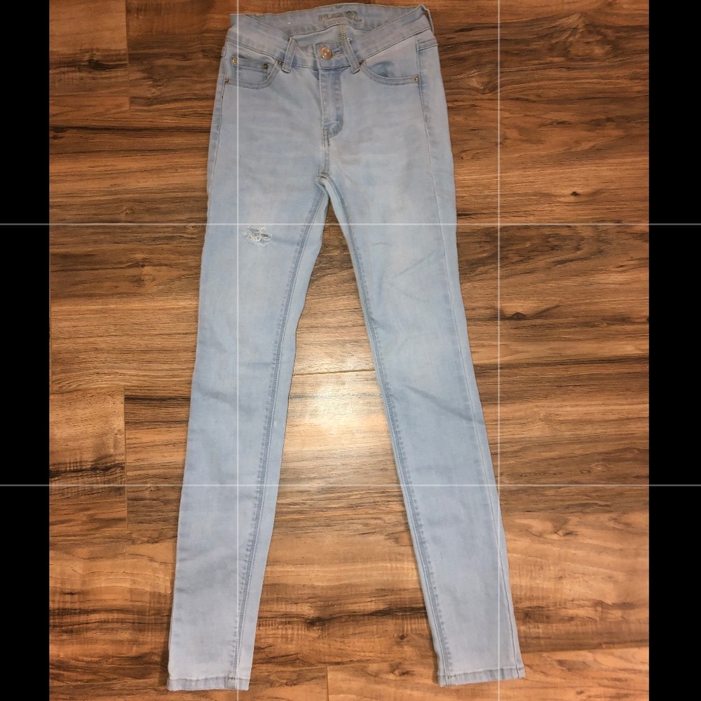light wash jeans